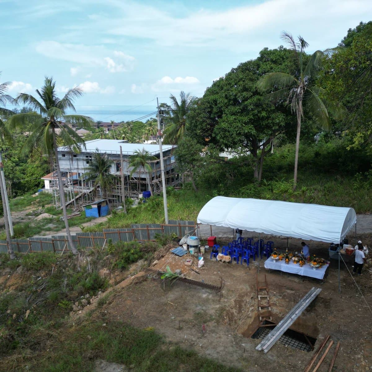 Ceremony at the Green Valley site, with sea view beyond, Koh Phangan
